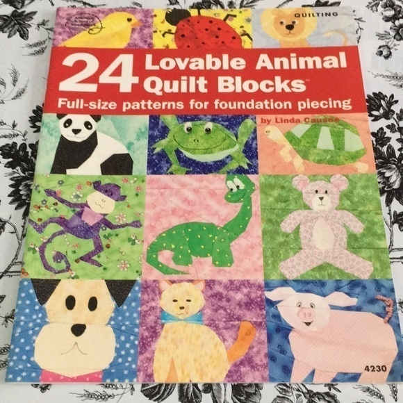 24 Lovable Animal Quilt Blocks 2005 - Picture 1 of 8